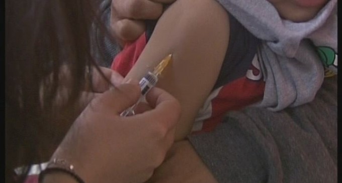 Χιλιάδες προσφυγόπουλα εμβολιάζονται στο Ελληνικό