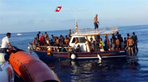 Ιστιοφόρο με 85 μετανάστες εντοπίστηκε νοτιοδυτικά της Πύλου