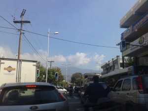 Έντονο το μποτιλιάρισμα από τη στιγμή που διακόπηκε και η κυκλοφορία στη Γρ. Λαμπράκη