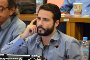 Ο δημοτικός σύμβουλος με την παράταξη "Δρόμοι Συνεργασίας" οικονομολόγος Ιάσονας Αποστολάκης