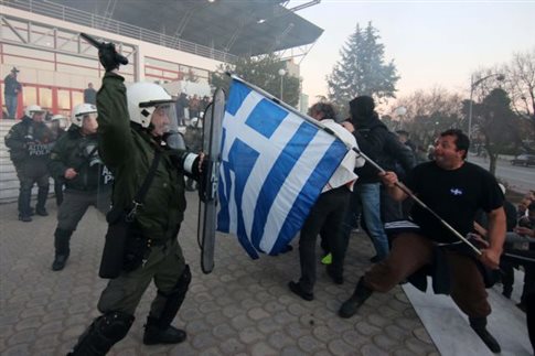 ΕΛΑΣ: Με κουκούλες εκείνοι που προκάλεσαν τα επεισόδια στην Agrotica