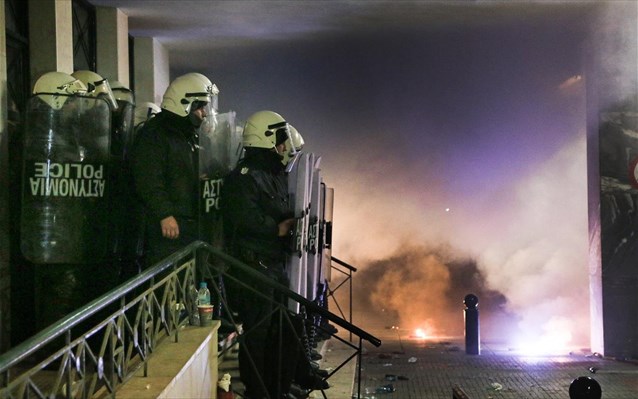Μ. Μουσταφά για τα επεισόδια στην Κομοτηνή: Ανάλογα με τις ώρες των δελτίων εκσφενδόνιζαν αυγά και κροτίδες