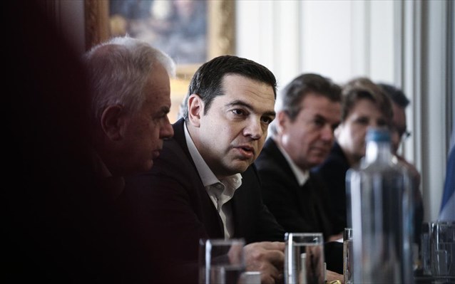 Προσφυγικό και αγροτικό δοκιμάζουν τις αντοχές της κυβέρνησης