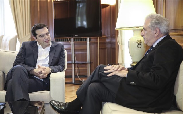 Ολοκληρώθηκε η συνάντηση Αλ. Τσίπρα – Δ. Αβραμόπουλου