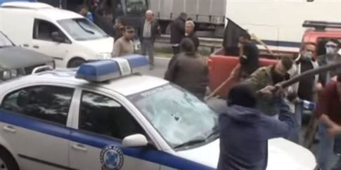 Δικογραφία για άλλους τρεις που έσπασαν το περιπολικό στο Χαϊδάρι