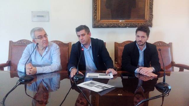 ΔΙΑΒΟΥΛΕΥΣΗ ΠΑΝΕΛ