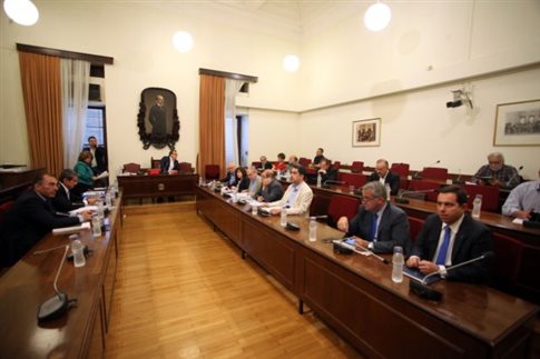 Άρχισε η εξέταση μαρτύρων στην Εξεταστική για τα δάνεια σε κόμματα, ΜΜΕ