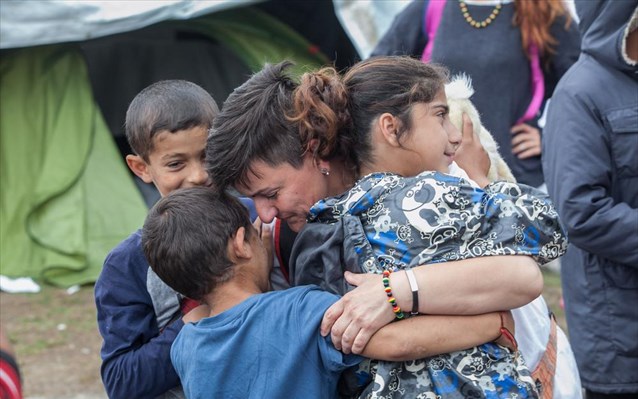 Έφθασαν στα Βασιλικά οι πρώτοι πρόσφυγες