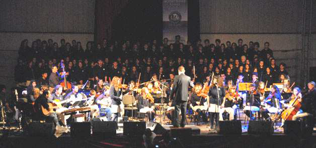 mikti-xorodia-orxistra-neanikon-xrommaton