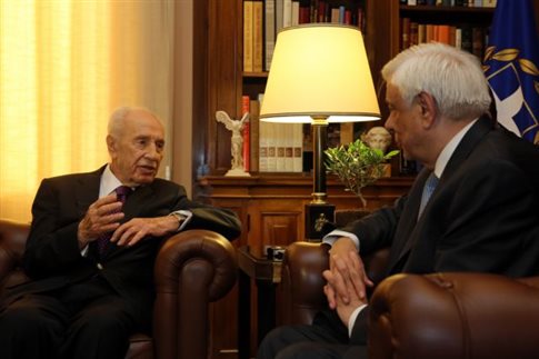 Παυλόπουλος: Η οικονομία να υπηρετεί τον άνθρωπο και όχι το αντίστροφο