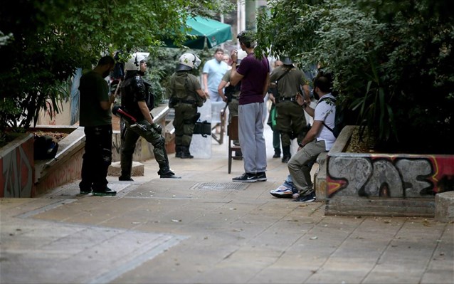 Υπήκοος Αιγύπτου, σεσημασμένος ο 36χρονος που άγνωστοι πυροβόλησαν στα Εξάρχεια