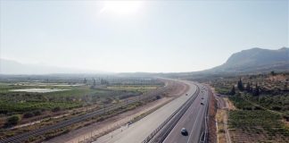Την Παρασκευή, παρουσία Τσίπρα, στην κυκλοφορία τμήματα της Ολυμπίας Οδού