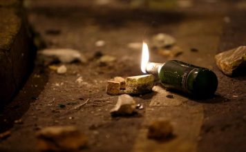 Επίθεση με μολότοφ σε αστυνομικό τμήμα της Θήβας