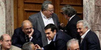 «Άρωμα» ανασχηματισμού
