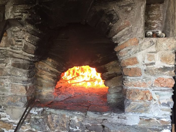 ΞΥΛΟΦΟΥΡΝΟΣ