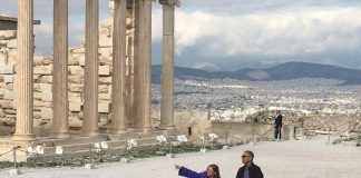Στον Ιερό Βράχο της Ακρόπολης ο Μπαράκ Ομπάμα