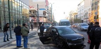 Μεθυσμένος ο ένας από τους οδηγούς στο τροχαίο στη Συγγρού
