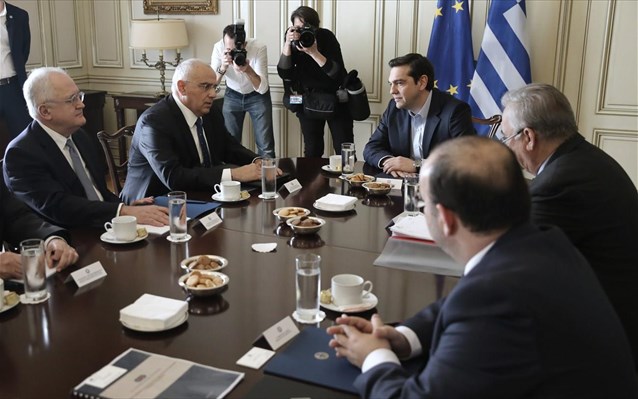 sunantisi-aleksi-tsipra-me-to-proedreio-tis-ellinikis-enosis-trapezon-eet