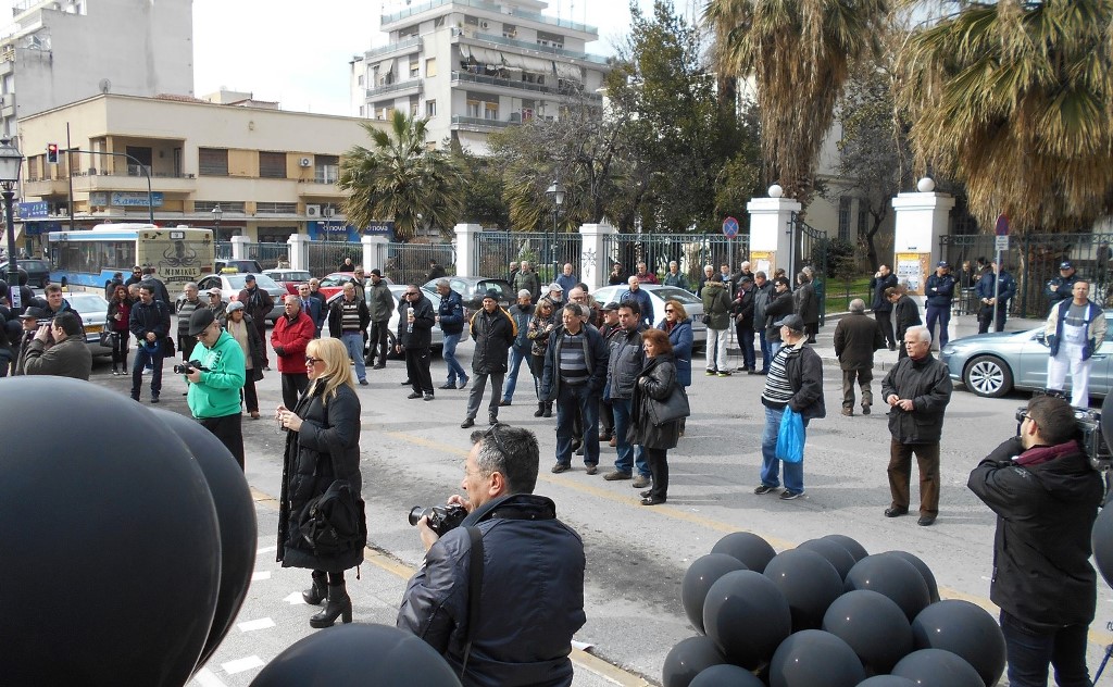 ΚΟΣΜΟΣ ΠΛΑΤΕΙΑ ΕΛΕΥΘΕΡΙΑΣ