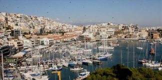 «Παγώνει» έως τέλος του χρόνου η κατεδάφιση αυθαιρέτων στο Μικρολίμανο