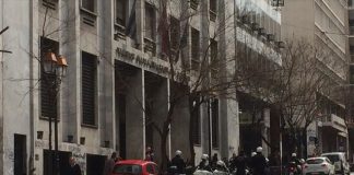 Κατάληψη από τον «Ρουβίκωνα» στην κοσμητεία της Νομικής
