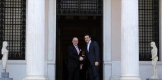 Καζνέβ: Εμπιστοσύνη και αλληλεγγύη προς την Ελλάδα