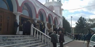 Θρήνος στην Πτολεμαΐδα: Το τελευταίο αντίο στην Αποστολία και τον Παυλάκη