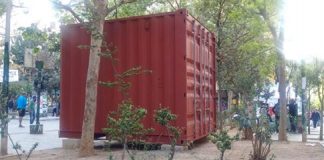 Αντιεξουσιαστές άνοιξαν «ΚΕΠ» στην πλατεία Εξαρχείων