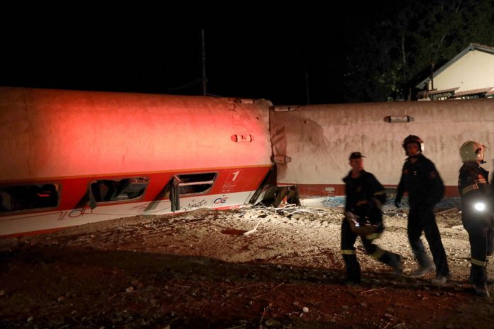 ΘΕΣΣΑΛΟΝΙΚΗ ΔΥΣΤΥΧΗΜΑ ΕΚΤΡΟΧΙΑΣΜΟΣ ΤΡΕΝΟΥ ΜΕ ΝΕΚΡΟΥΣ ΚΑΙ ΤΡΑΥΜΑΤΙΕΣ