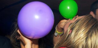 Εισαγγελική παρέμβαση για το «αέριο του γέλιου»