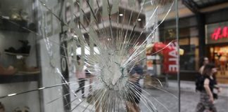 Ζημιές σε 42 επιχειρήσεις στην Ερμού, 155.000 ευρώ το εκτιμώμενο κόστος