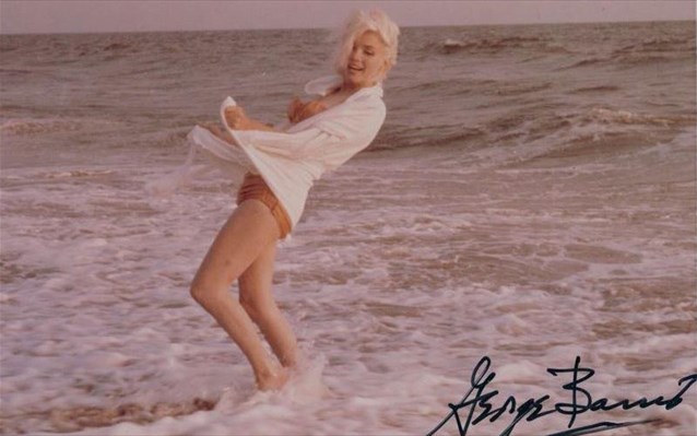 sto-sfuri-oi-teleutaies-epaggelmatikes-fotografies-tis-merilin-monroe-1