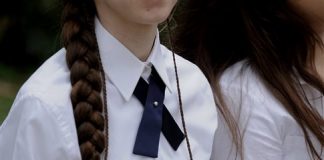 Καταργείται έπαρση σημαίας και εθνικός ύμνος στα Δημοτικά