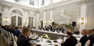 Παρέμβαση Τσίπρα στο δείπνο των ηγετών της ΕΕ