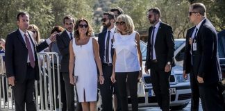 Στην Ακρόπολη η Μπριζίτ Μακρόν: «Ημέρα ευλογημένη από τους θεούς»