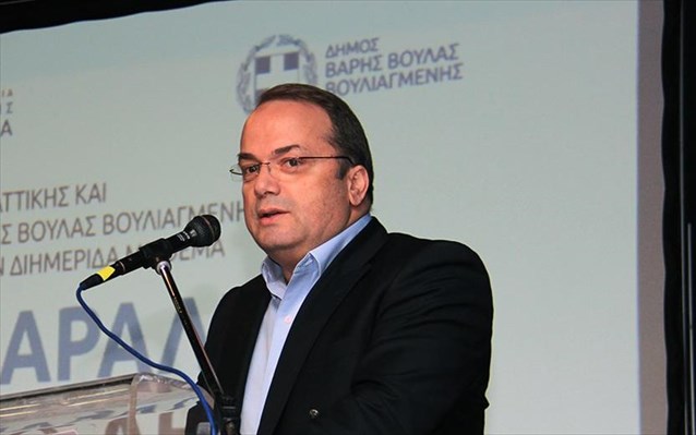 o-dimarxos-baris-boulas-bouliagmenis-grigoris-konstantellos