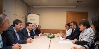 Εύσημα ΠΟΥ σε Τσίπρα για τη φροντίδα των προσφύγων