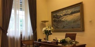 Το γραφείο του επιτίμου «κληρονόμησε» ο Βασίλης Λεβέντης