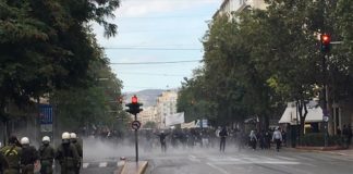 Μολότοφ και χημικά στο περιθώριο του μαθητικού συλλαλητηρίου