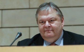 Ευ. Βενιζέλος: Η Ελλάδα αντιμετωπίζει πρόβλημα δημοκρατίας
