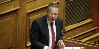 Γ. Κουμουτσάκος: Ο Π. Καμμένος βυθίζεται στην ανυποληψία