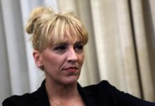 Σήμα Δούρου για εξωστρέφεια – Επαφές με Κοτζιά, Κατσέλη, τετ α τετ με Σακελλαρίδη