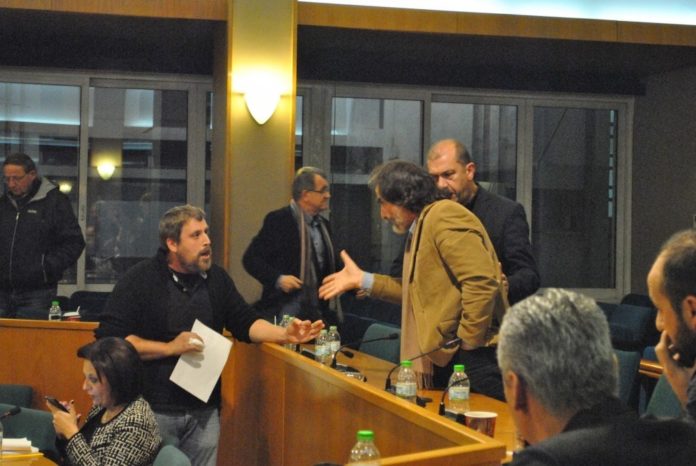 ΝΤΟΥΡΟΣ