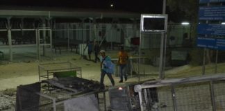 Άγριες συγκρούσεις στον καταυλισμό της Μόριας με 15 τραυματίες