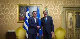 Αλ. Τσίπρας προς Π. Τζεντιλόνι: Στην Ελλάδα πάμε όλο και καλύτερα