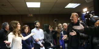 Εισβολή μελών του ΠΑΜΕ στο υπουργείο Εργασίας