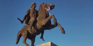 Κορακάκη για ΠΓΔΜ: Λιμάνια, αεροδρόμια πωλούνται, αξίες όχι