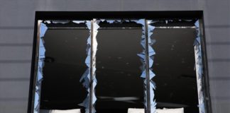 Εμπρηστική επίθεση σε υποκατάστημα τράπεζας