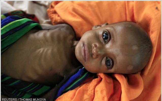 olokliri-i-notia-somalia-odeuei-pros-limo-kathos-i-krisi-ton-trofimon-