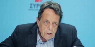 Πέθανε ο Βασίλης Μουλόπουλος